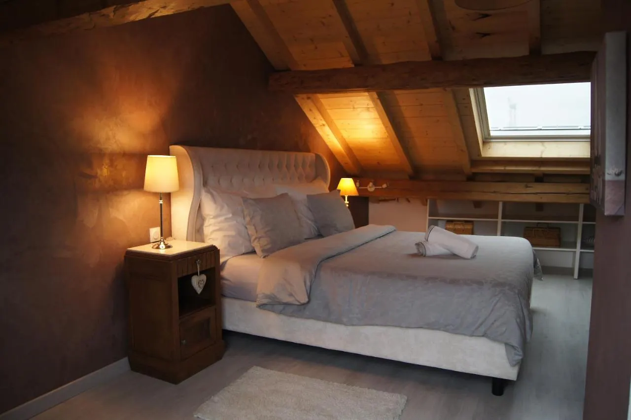 Agreable Maison De Village Proche Frontiere. Machilly