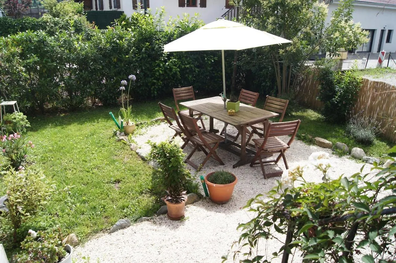Agreable Maison De Village Proche Frontiere. Machilly France